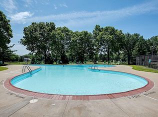 3419 Pilgrim Ln N, Plymouth, MN 55441