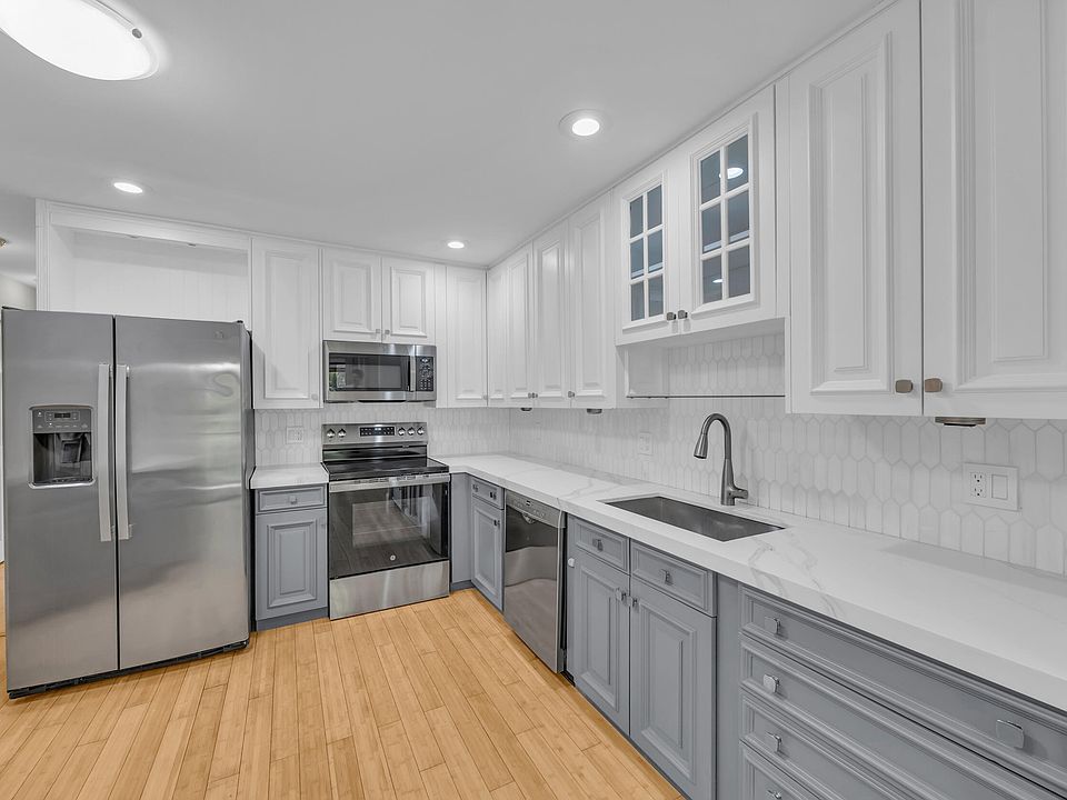 1st image of 25 Lexington Lane W #F
