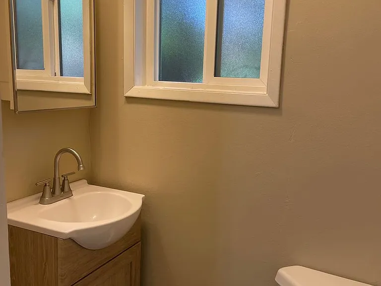 17420 NE Halsey St — Photo 7