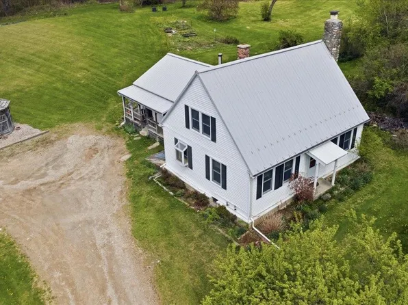 2154 US Route 7 Route, Pownal, VT 05261