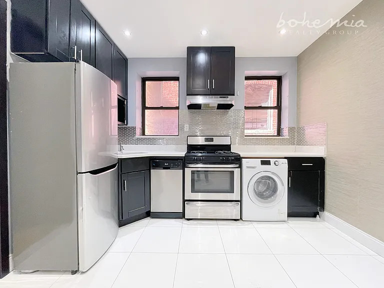 312 W 114th St #43 — Photo 2