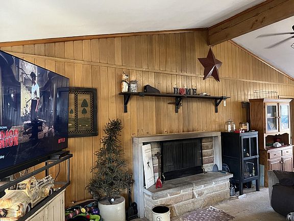 2nd image of 1000 Clayton Dr