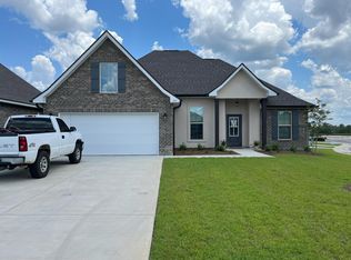 257 Hydrangea Blvd, Freeport, FL 32439