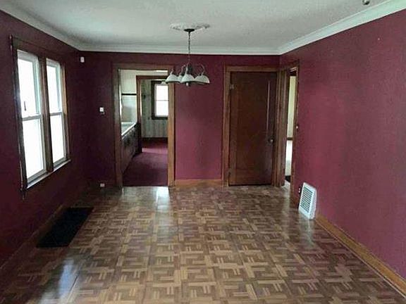 4th image of 2220 N 43rd St