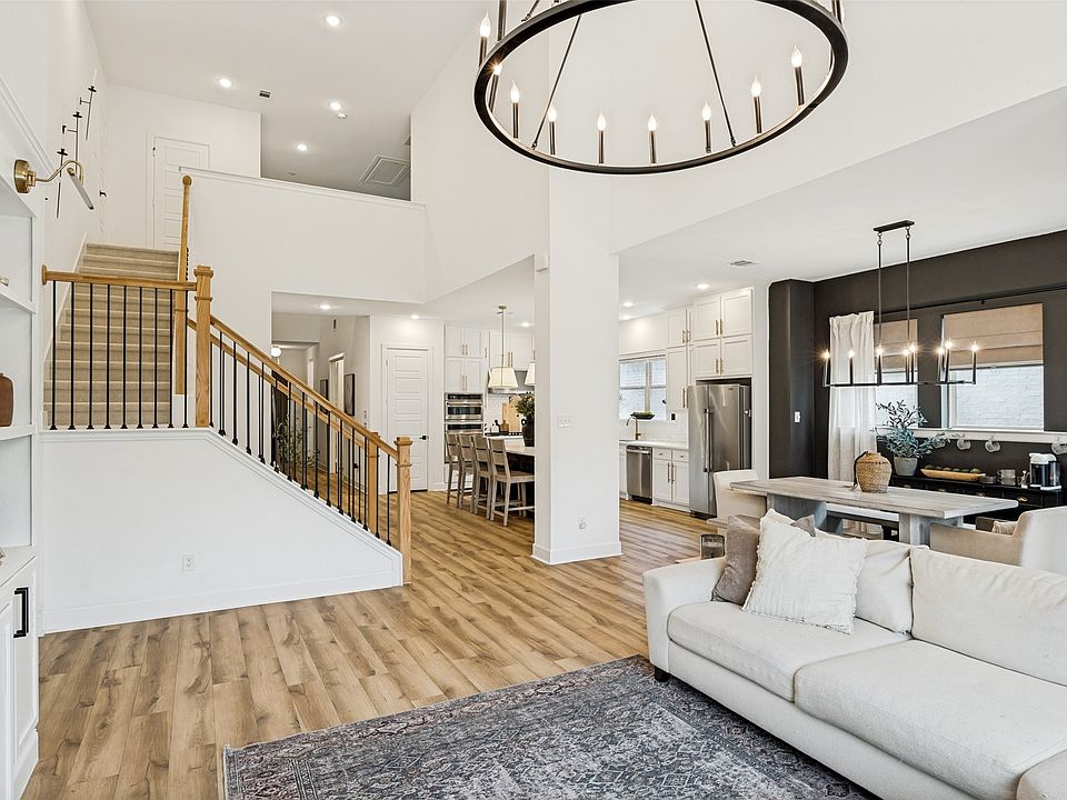 1st image of 2716 War Admiral St