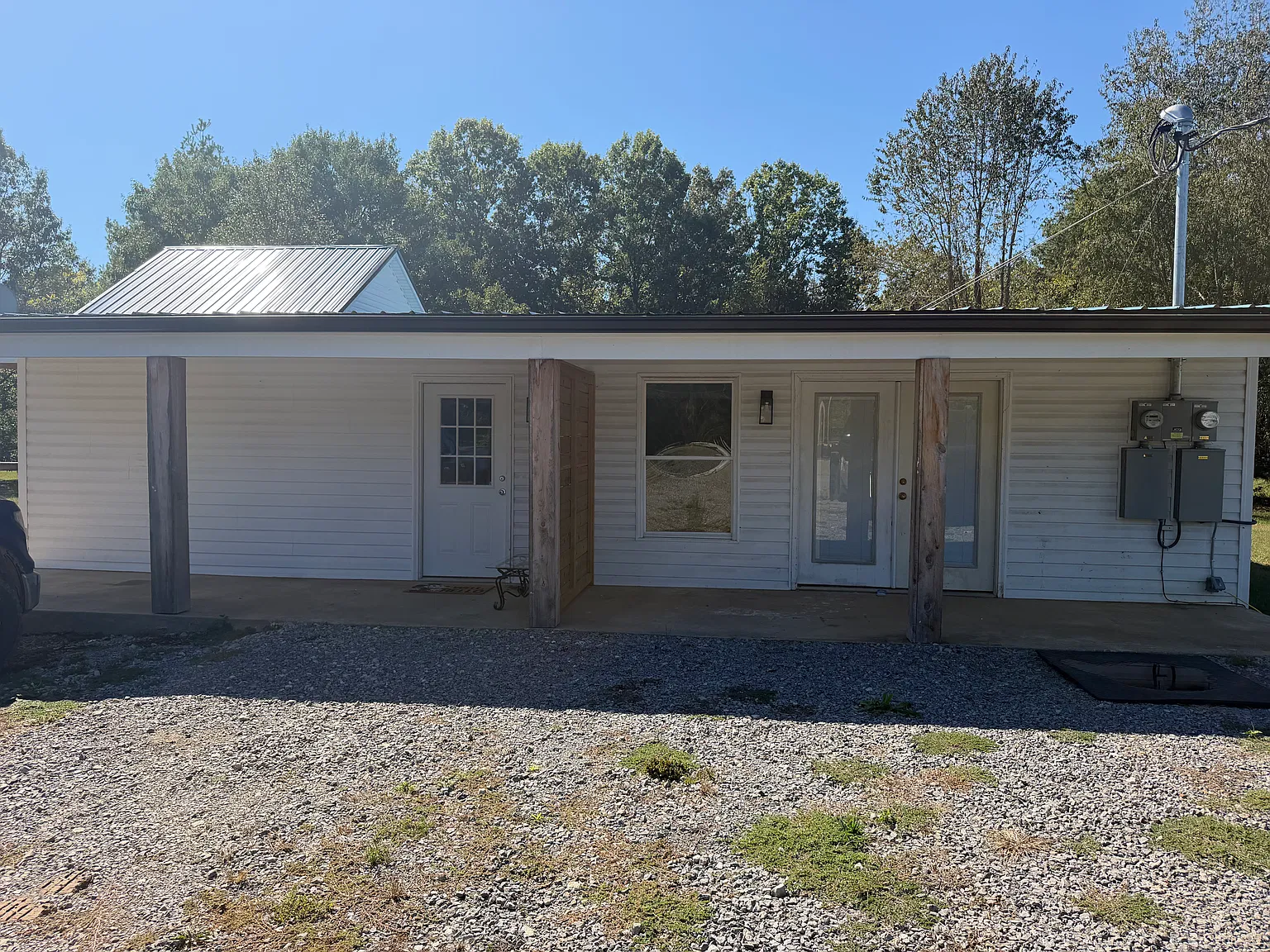 2 bed, $2,050 — Photo 2