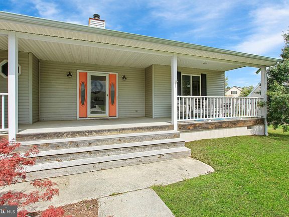 2nd image of 205 Millstone Ln
