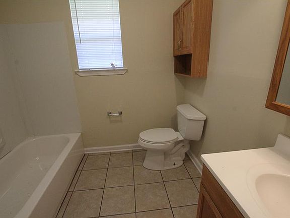 5th image of 7555 Jonlee Dr