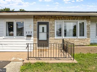 608 W Somerdale Rd, Somerdale, NJ 08083