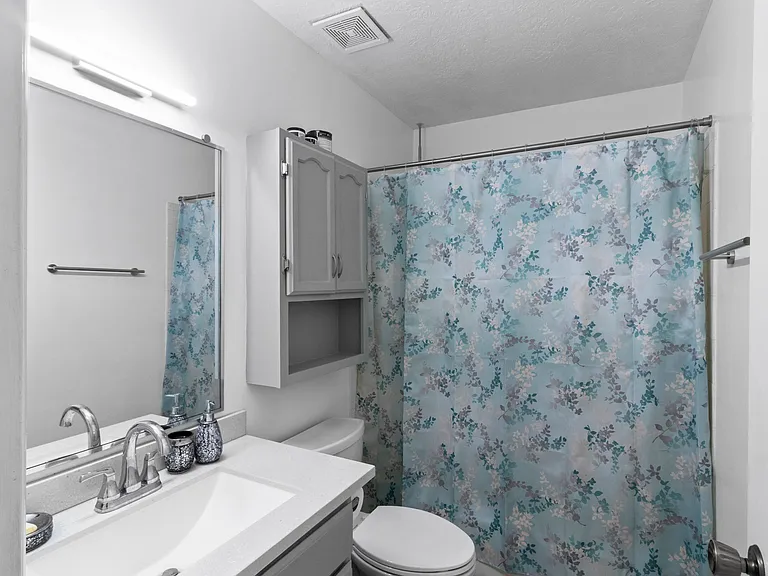 1910 E Southbridge Way — Photo 25