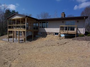 829 Western Star Ct, Rome, OH 44085