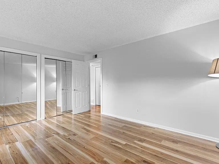 335 Wright St #312 — Photo 5
