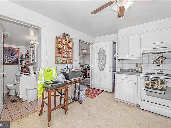 12th image of this home