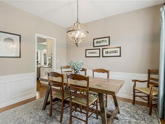 5th image of 2553 Haddenham Ln SW