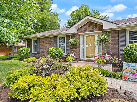 5th image of 206 Stevens Ct