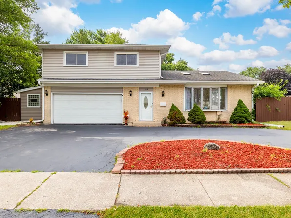 409 Hillcrest Ln, Lombard, IL 60148