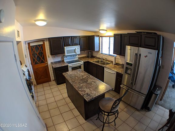 2nd image of 1164 W Edgewater Dr