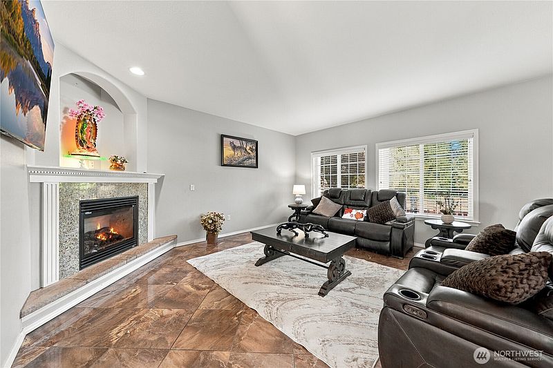 4th image of 7402 Olympic Drive