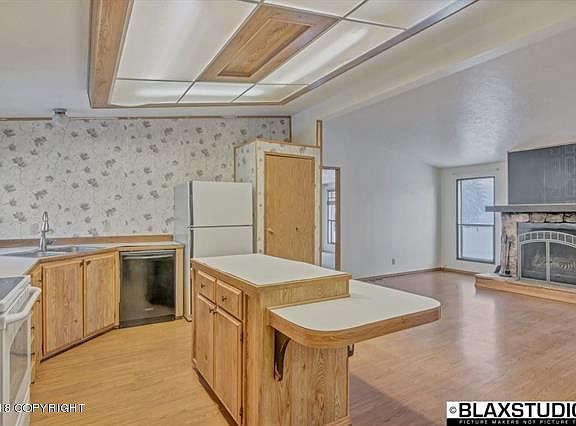 5th image of 1871 Long Cir