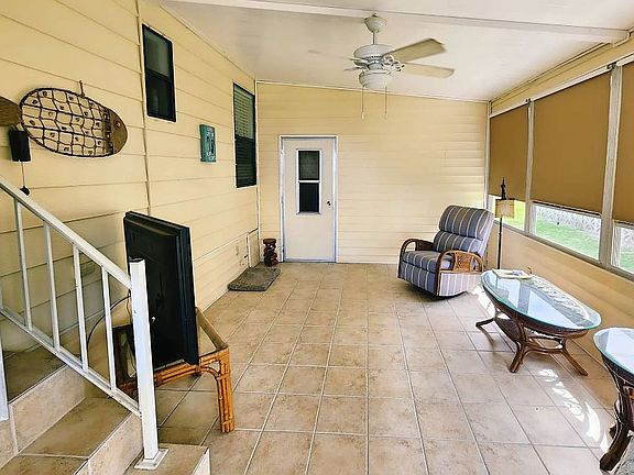 4th image of 20 Boca Ciega St