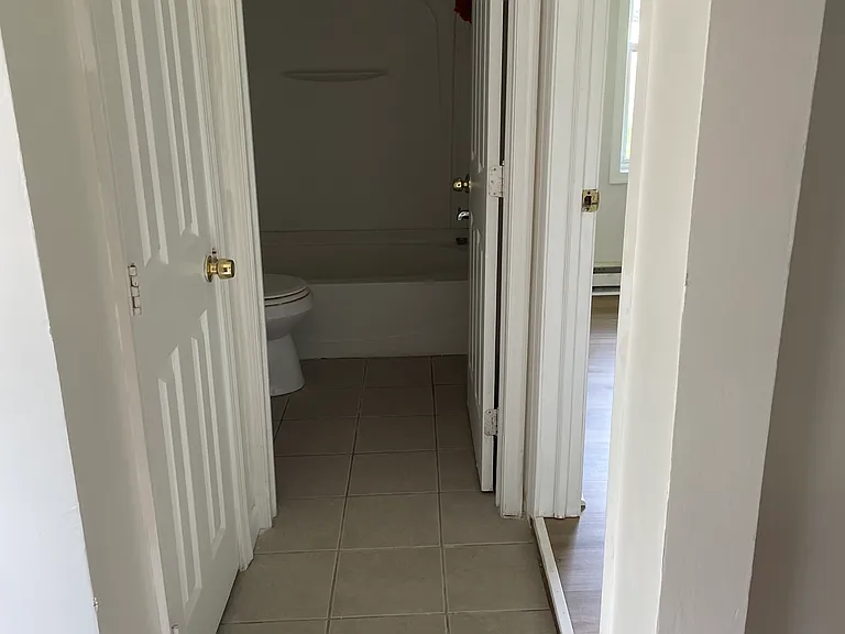 44 S Smith Ave — Photo 5