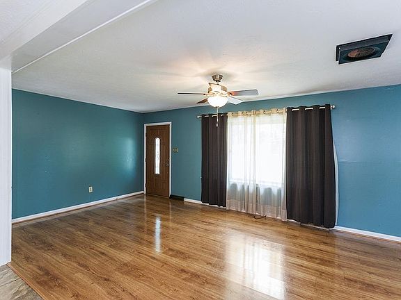 4th image of 430 Hume Dr