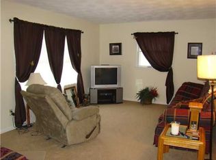 2539 Island Hwy, Charlotte, MI