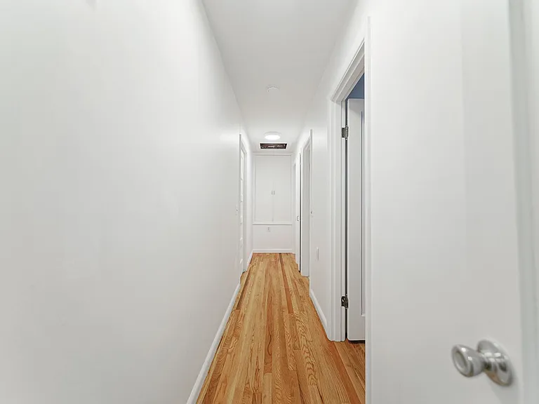 3801 SW Hamilton St — Photo 46