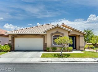 800 Royal Elm Ln, Las Vegas, NV 89144