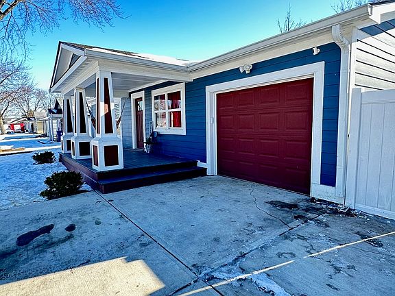 4th image of 9519 Meadowlark Dr