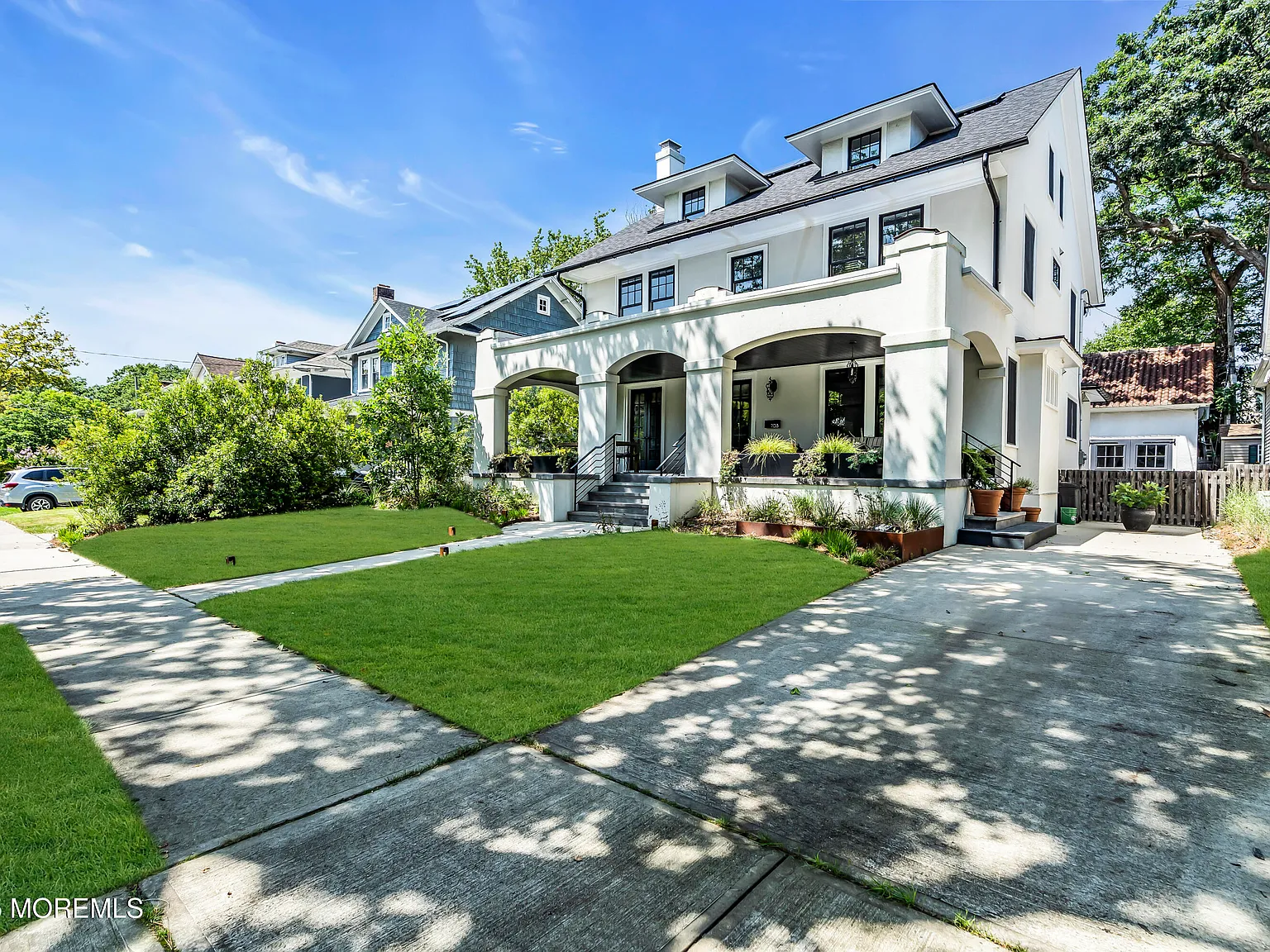6 bed, 3.5 bath, 3549 sqft, $5,500 — Photo 2