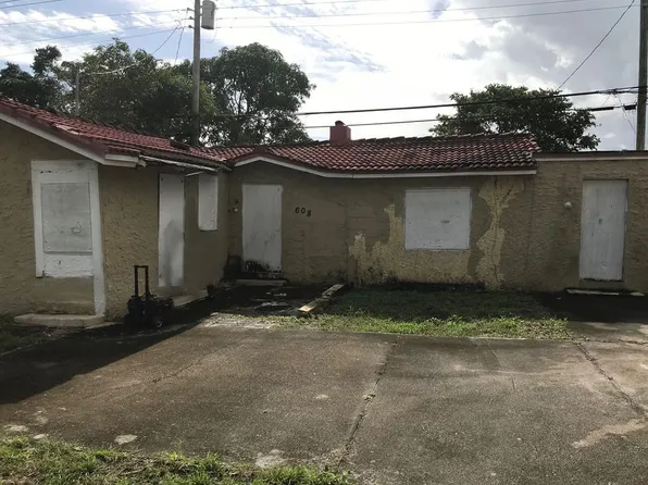 608 59th St, West Palm Beach, FL 33407