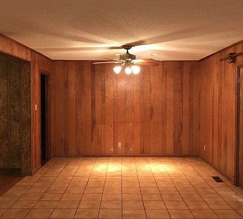 4th image of 1103 Lakeview Dr
