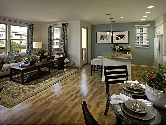 2nd image of 400 Enclave Cir #9593316