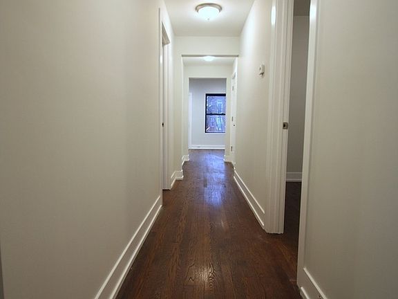 4th image of 1909 W Estes Ave #2