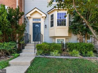 13340 Burkitts Rd, Fairfax, VA 22033