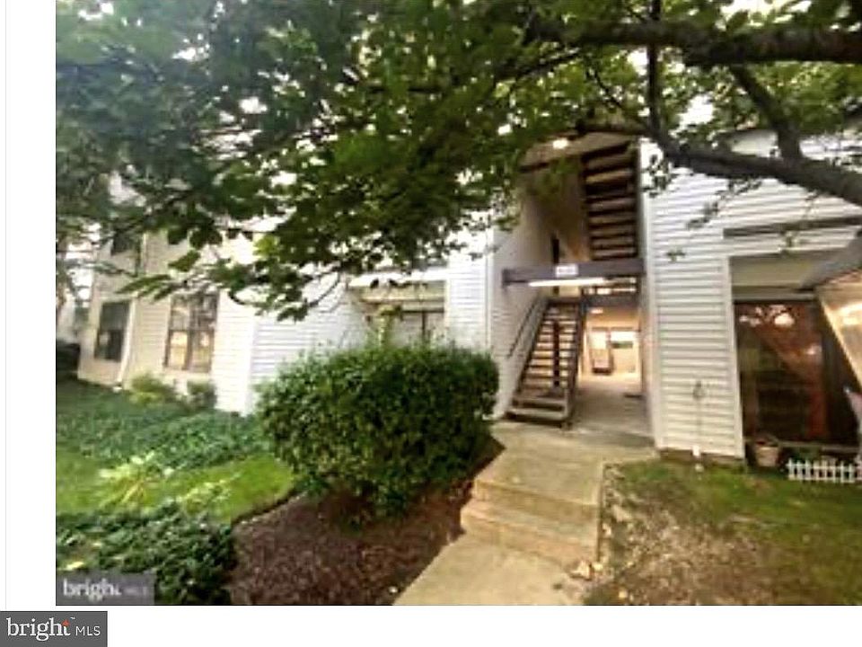 1st image of 1625 Carriage House Ter APT G