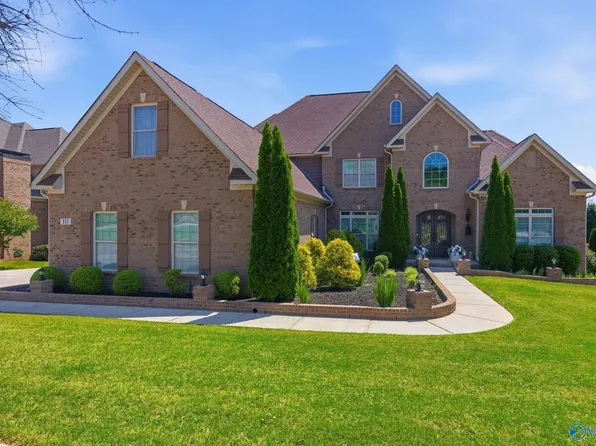 111 Fieldmaster Dr, Madison, AL 35758