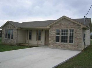 750 Fallen Oak Dr, Bertram, TX 78605