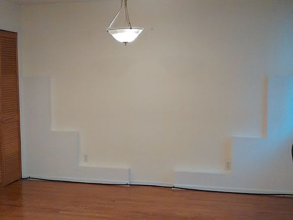 3rd image of 43 S Howard Ave