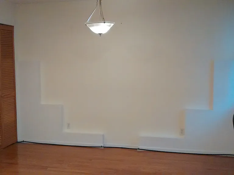 43 S Howard Ave — Photo 3