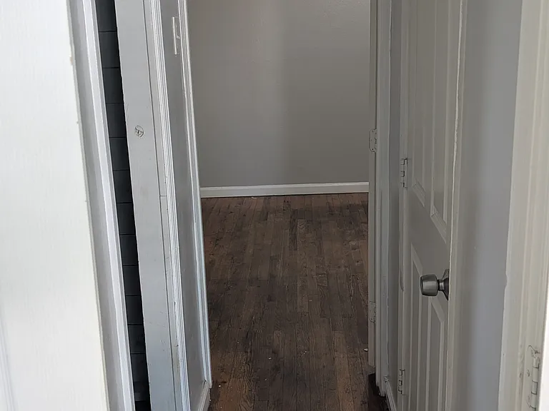 410 S San Jacinto St — Photo 8