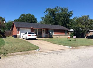 5237 Sabelle Ln, Haltom City, TX 76117