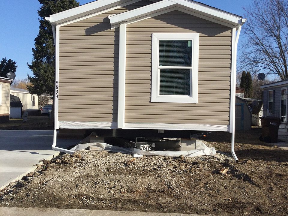 1st image of 9833 Geraldine St #239