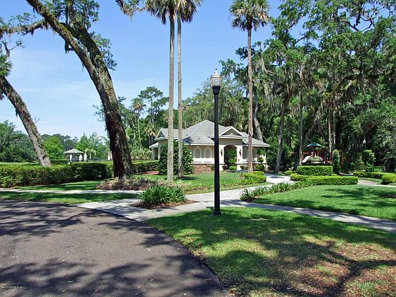 3rd image of 158 Bay Cove Dr