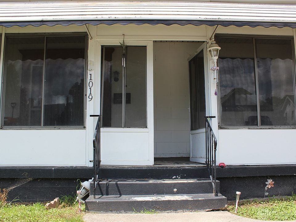 2nd image of 1019 Garfield Ave