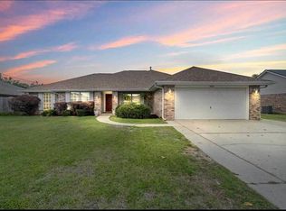 4806 Oscar Ln, Pace, FL 32571