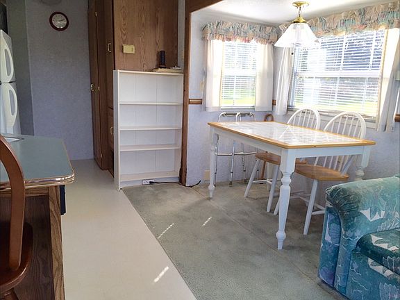 4th image of 1509 E Bradbury Ave