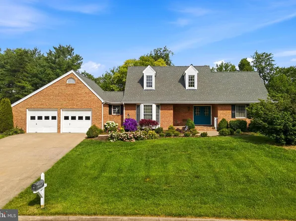 415 Kern St, Woodstock, VA 22664