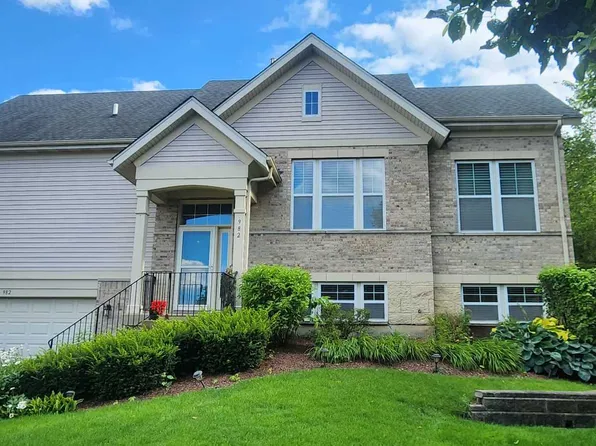 982 Indigo Ct, Hanover Park, IL 60133